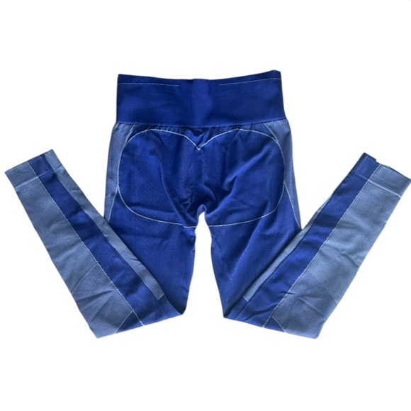 Gymshark Women’s cobalt blue turbo seamless leggings in size small - Picture 4 of 9
